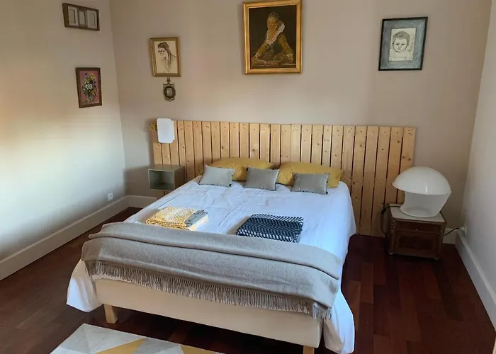 فندق مبيت وإفطار Privative Abella - Aile De Maison Bourgeoise أمباريه إيه لاغراف