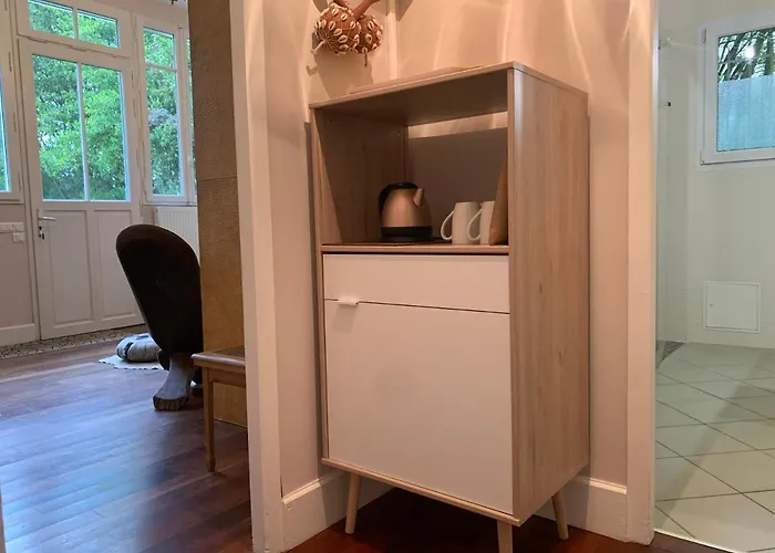 Privative Abella - Aile De Maison Bourgeoise فندق مبيت وإفطار 3*